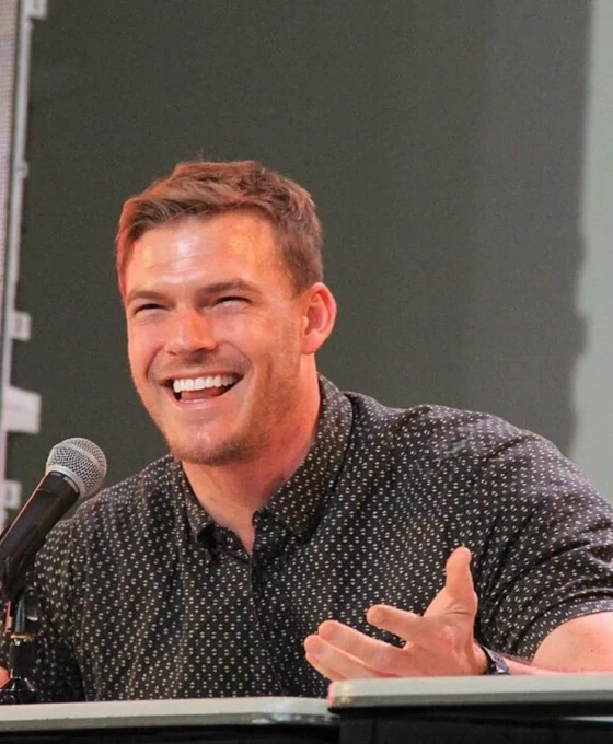 alan ritchson