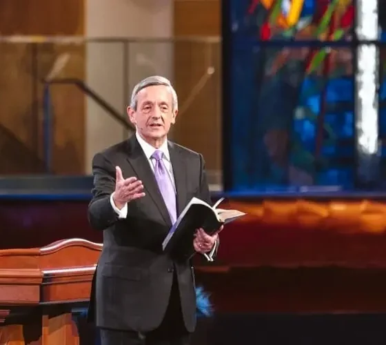 2781634406 robert jeffress