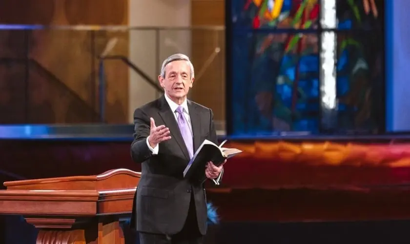 2781634406 robert jeffress