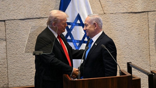 NO PARLAMENTO DE ISRAEL, TRUMP AGRADECE AO “DEUS TODO-PODEROSO DE ABRAÃO, ISAQUE E JACÓ” 2 trump
