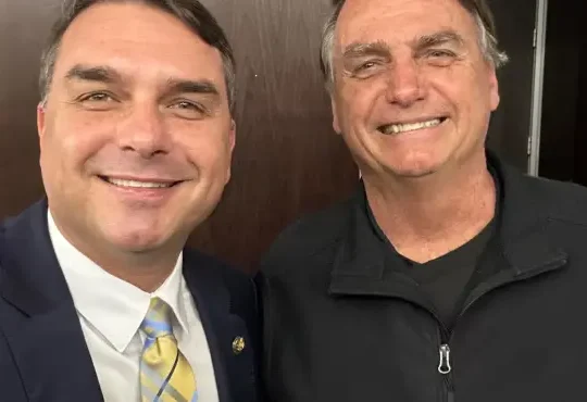 Flavio Bolsonaro 45 712x370.jpeg